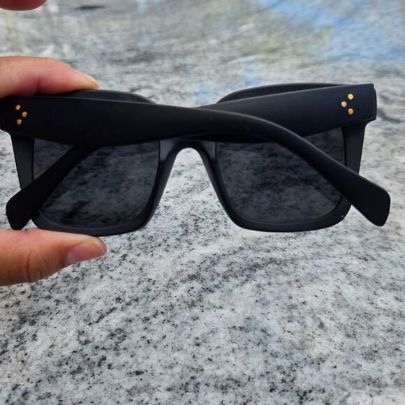 I-SEA Women's Sunglasses - Waverly MATTE BLACK / SMOKE POLARIZED LENS - Picture 9 of 11